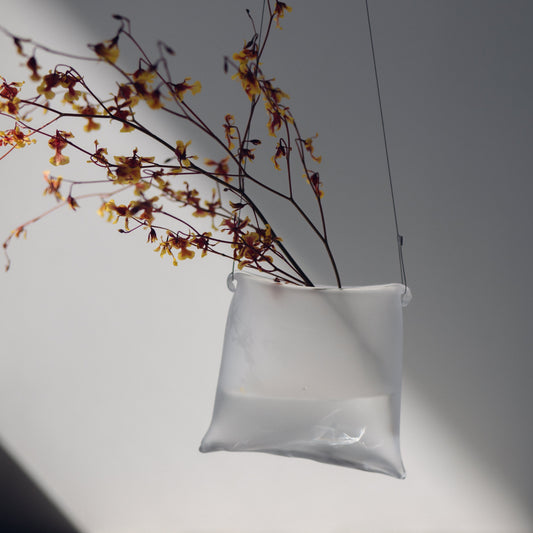 【3/28 21:00受注開始】borsa S(袋型花器,壁掛けタイプ)