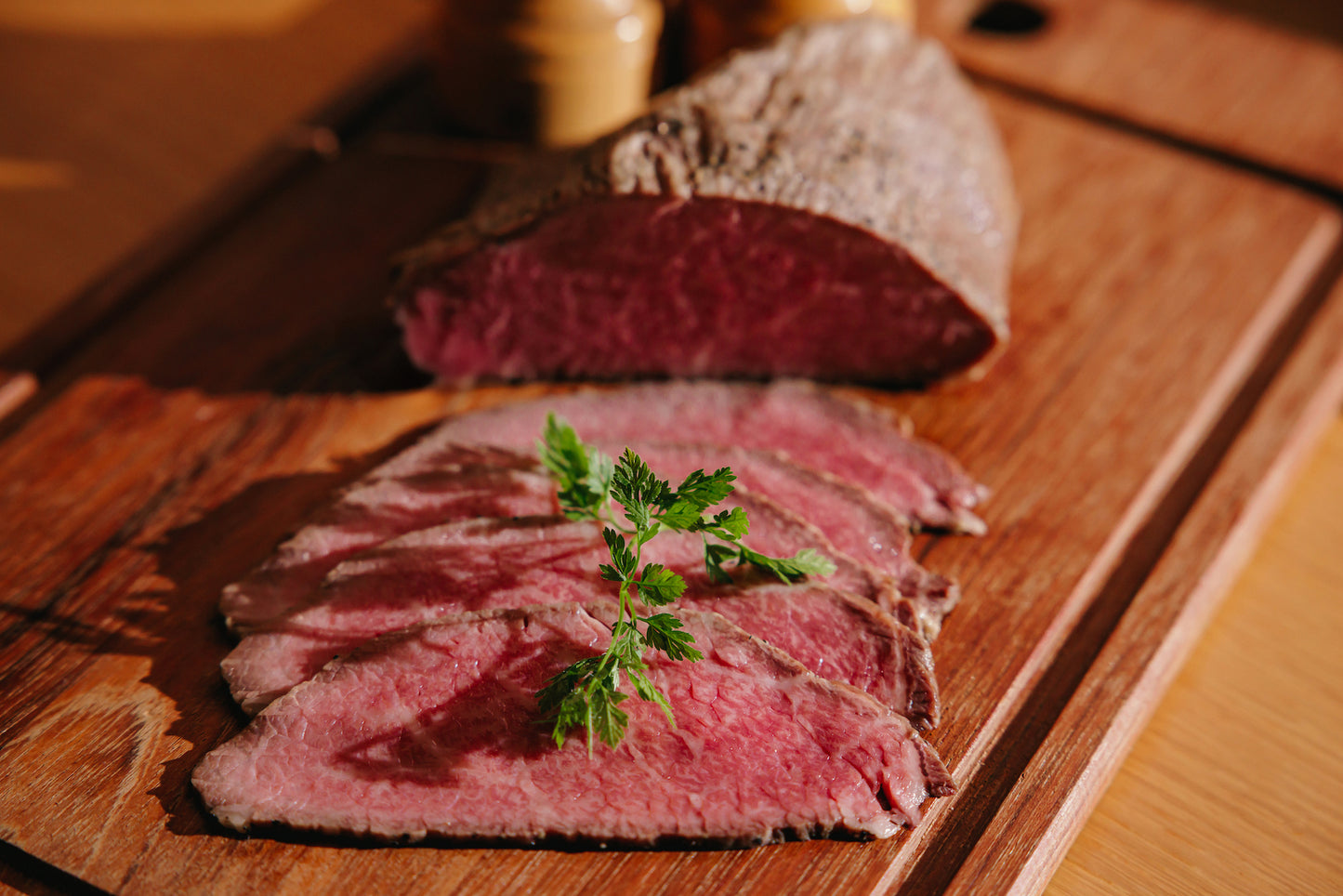 【数量限定】Premium A5 THE WAGYU ROAST BEEF 300g(黒毛和牛5等級モモ肉ローストビーフ )