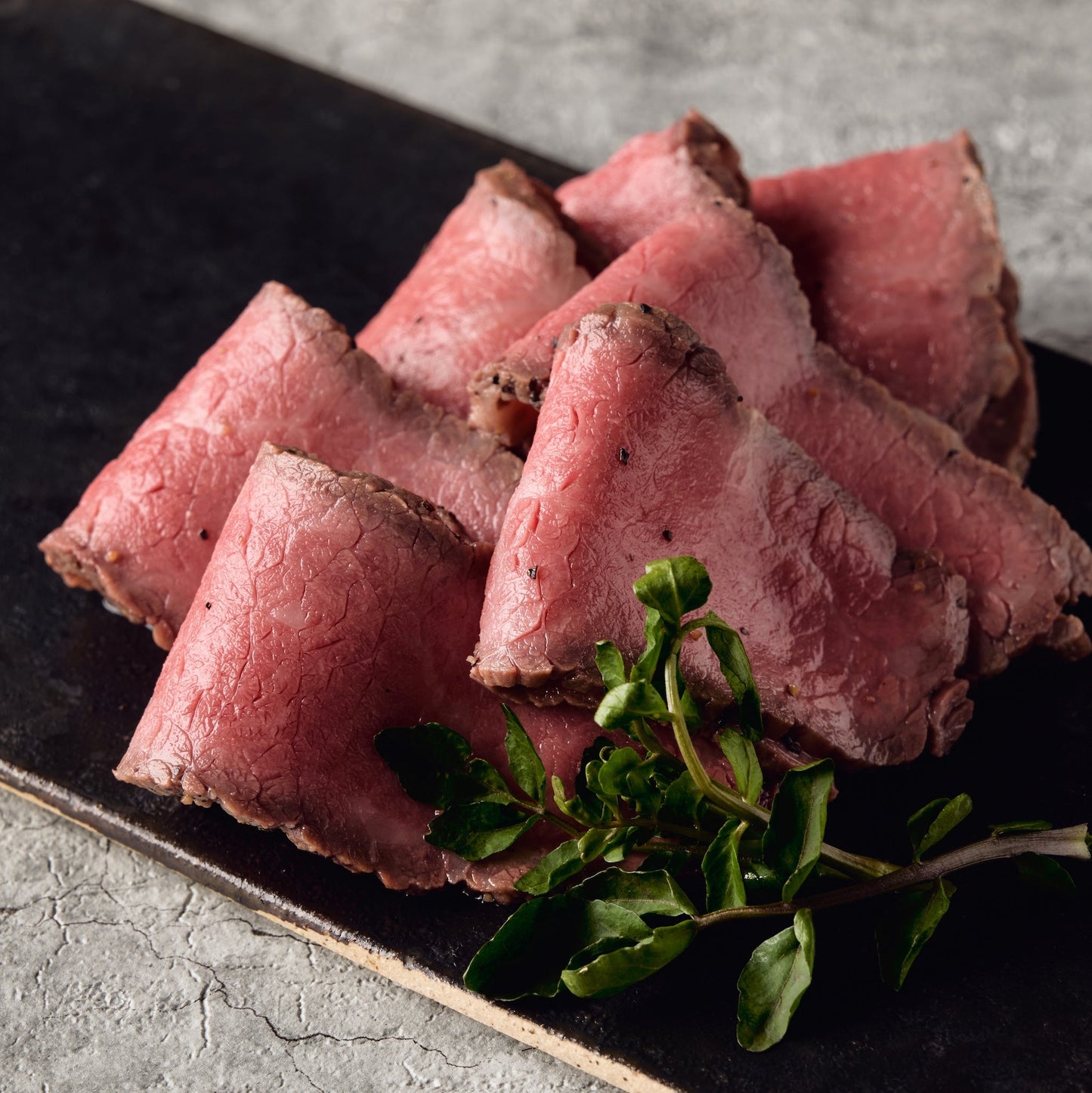 【数量限定】Premium A5 THE WAGYU ROAST BEEF 300g(黒毛和牛5等級モモ肉ローストビーフ )