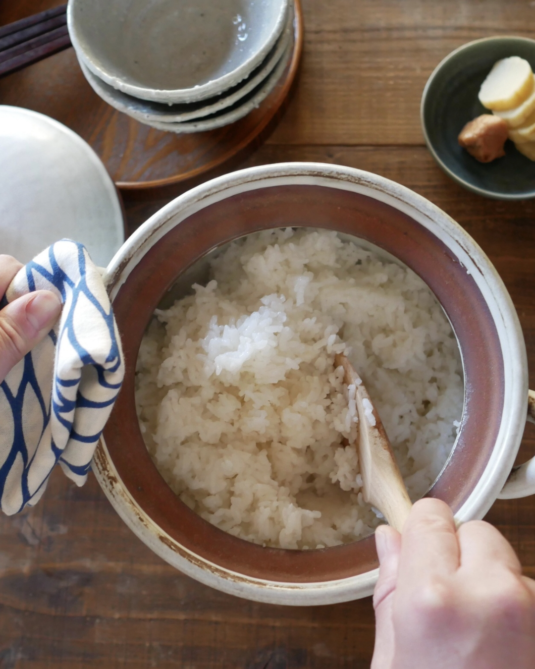 <風呂敷包装> 天然だし味比べ 2種詰め合わせ＆いしざか農園　南魚沼産「しおざわ　こしひかり」【贈答用】
